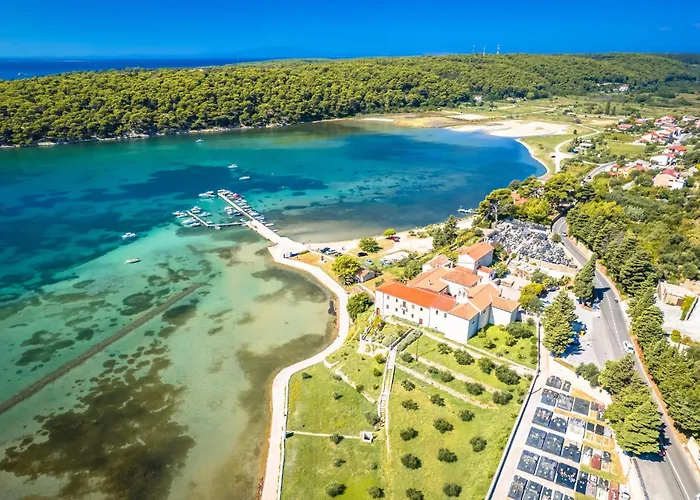 5 * Supetarska Draga